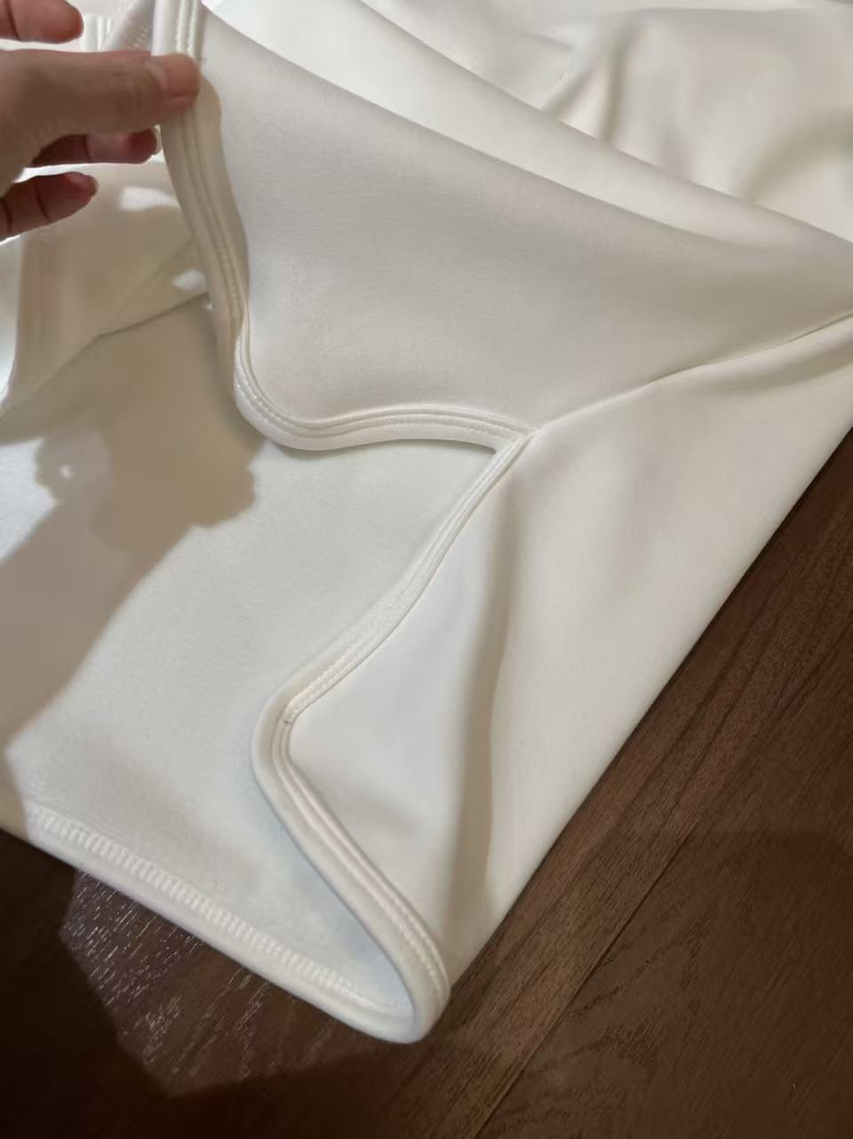 Fleece-lined loose-fit slit hem base layer top