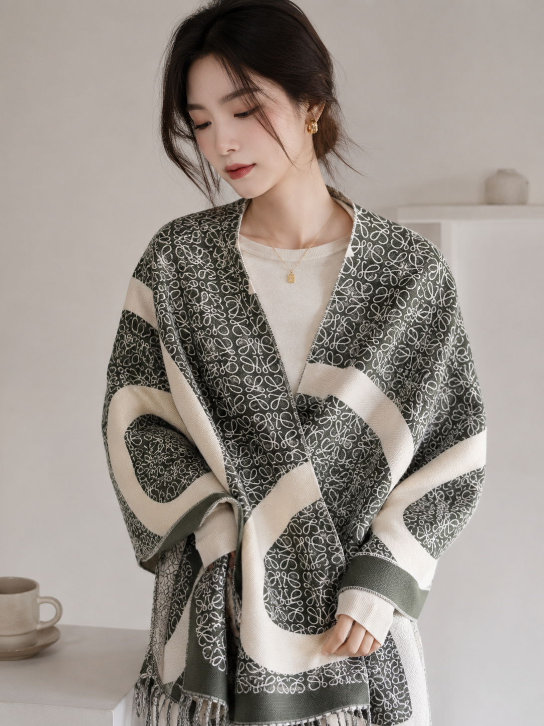 Oversized Double-Sided Cashmere Fringe Wrap