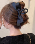 Elegant Matte Hepburn-Style Bow Shark Clip