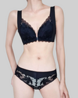 Sensual Front-Clasp, Thin Push-Up Bra