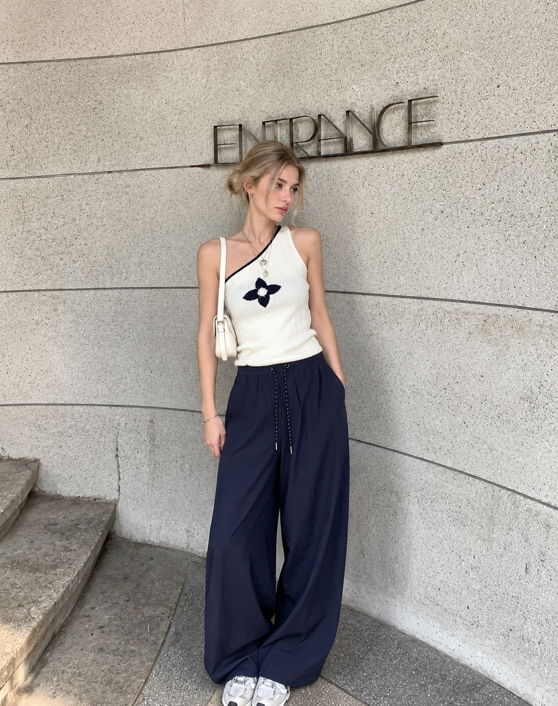 Asymmetrical One-Shoulder Contrast Knit Tank Top