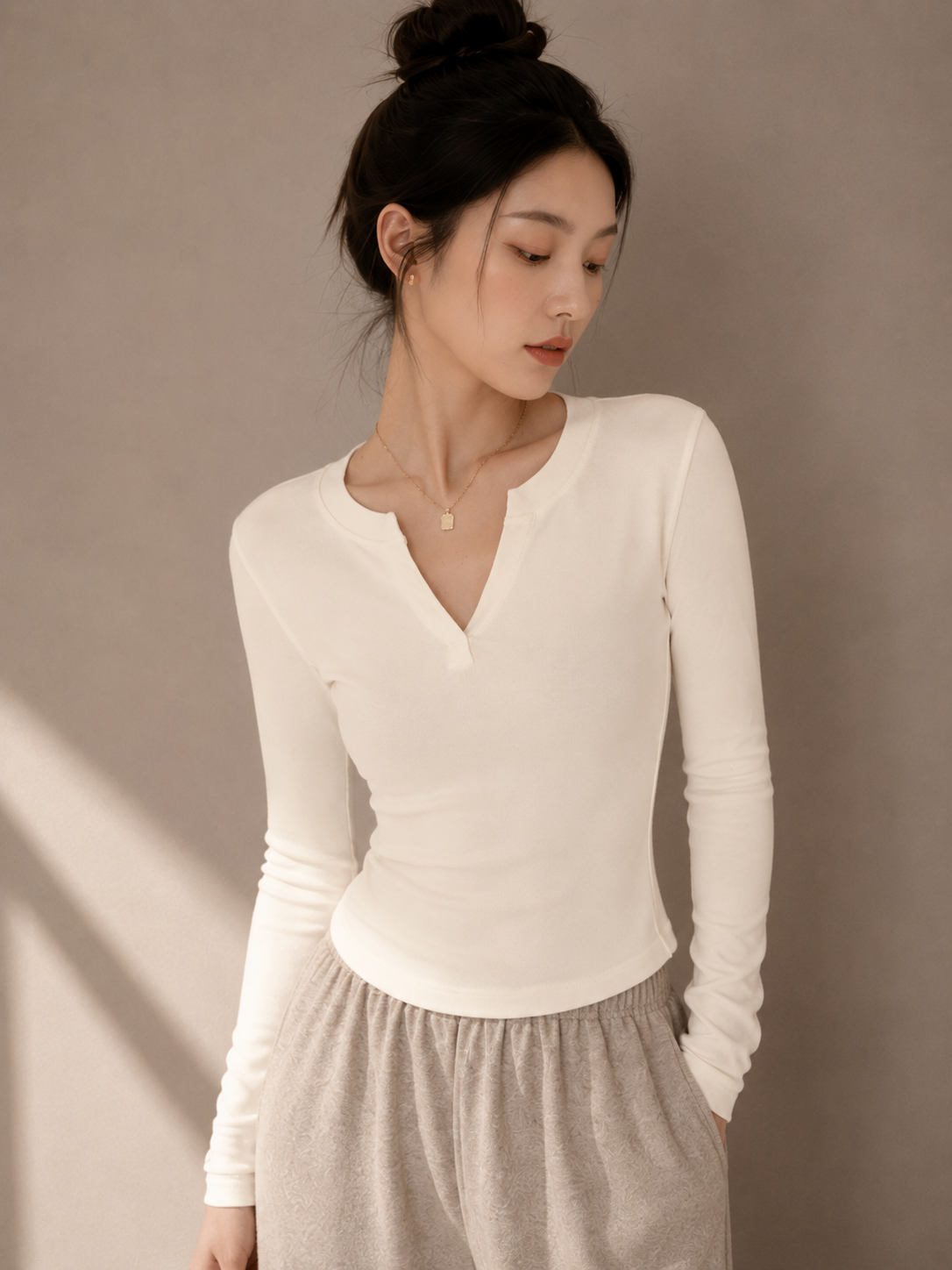 Korean AMTN Upgraded V-Neck Fleece-Lined Base Layer