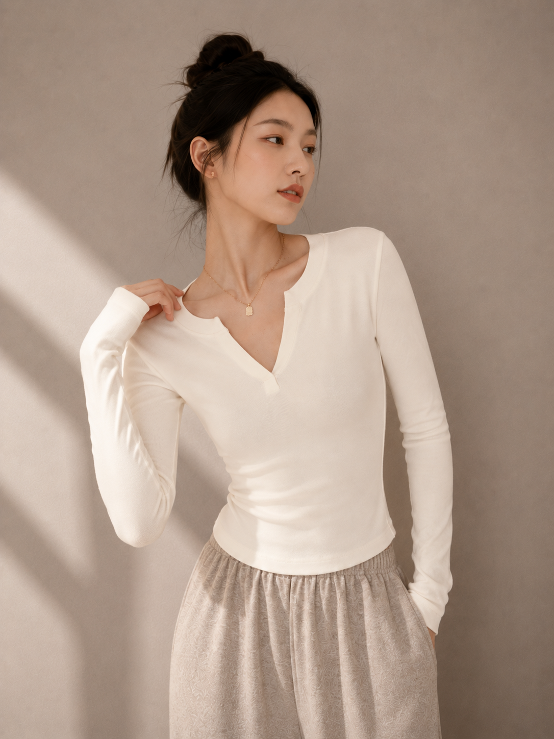 Korean AMTN Upgraded V-Neck Fleece-Lined Base Layer
