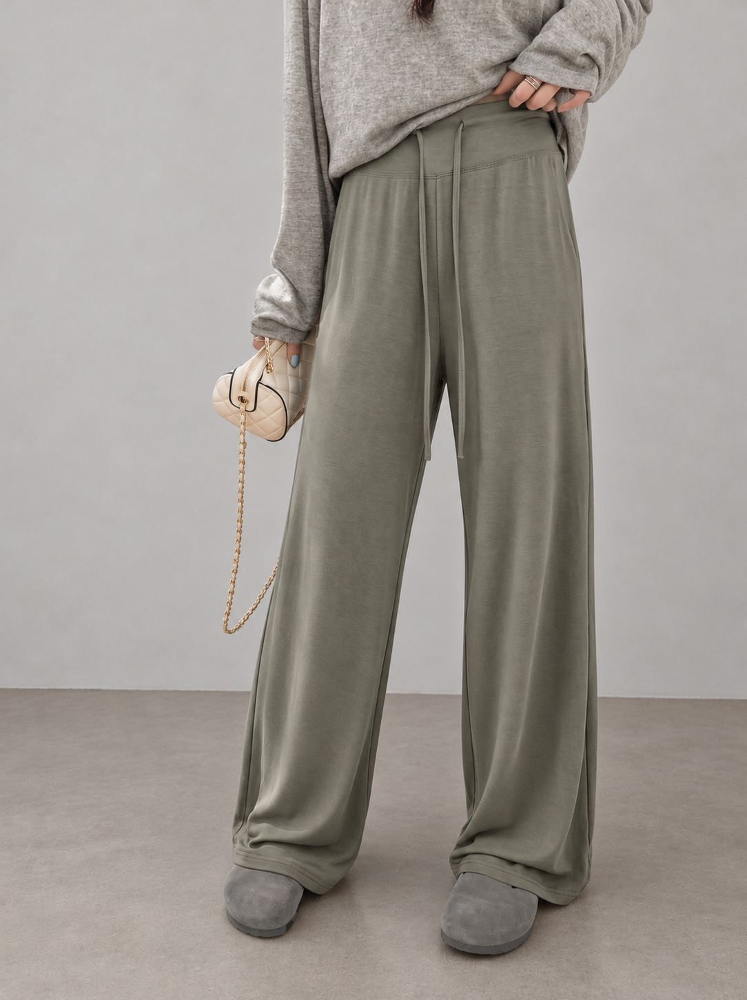 Soft, fluid wide-leg trousers with a comfortable wide waistband.