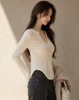 Solid Color Slim Fit V-Neck Knit Top