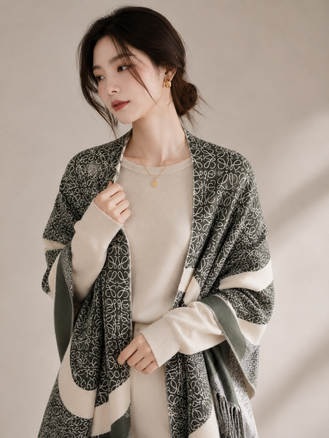 Oversized Double-Sided Cashmere Fringe Wrap