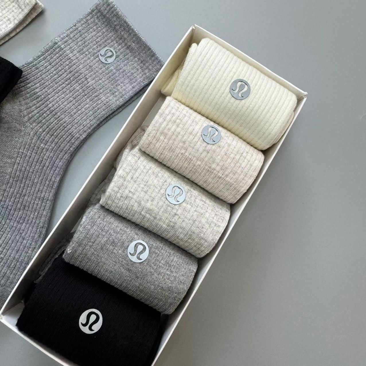 LULU reflective logo cotton socks (5 pairs)