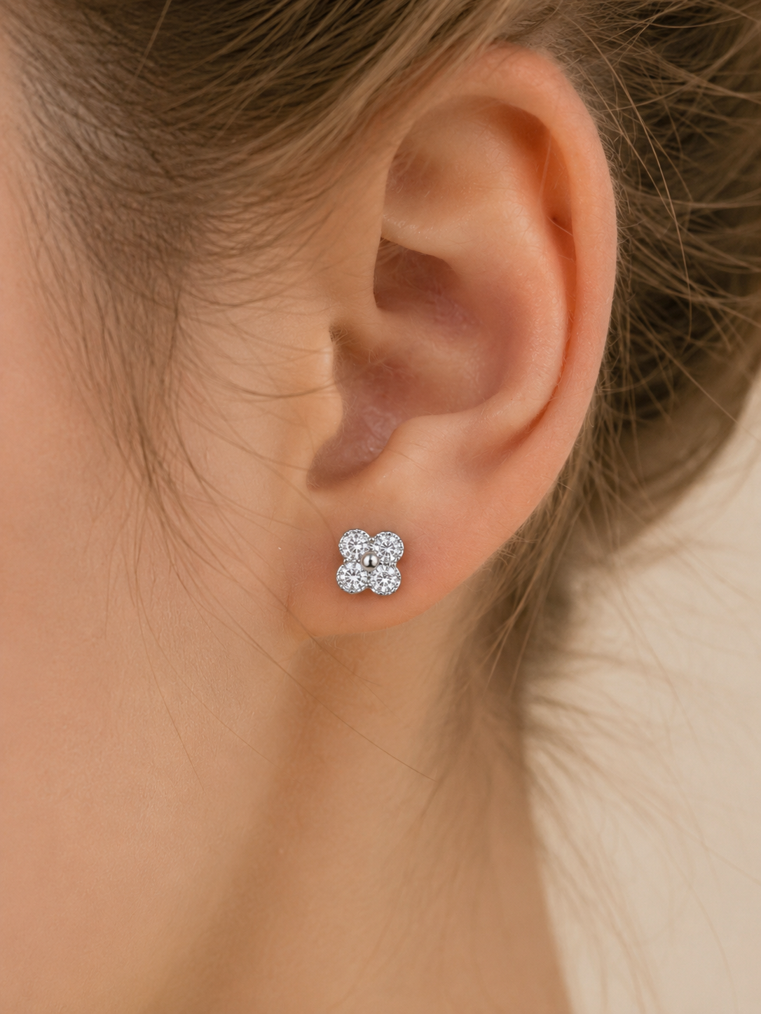 925 Silver Four-Leaf Clover Rhinestone Stud Earrings