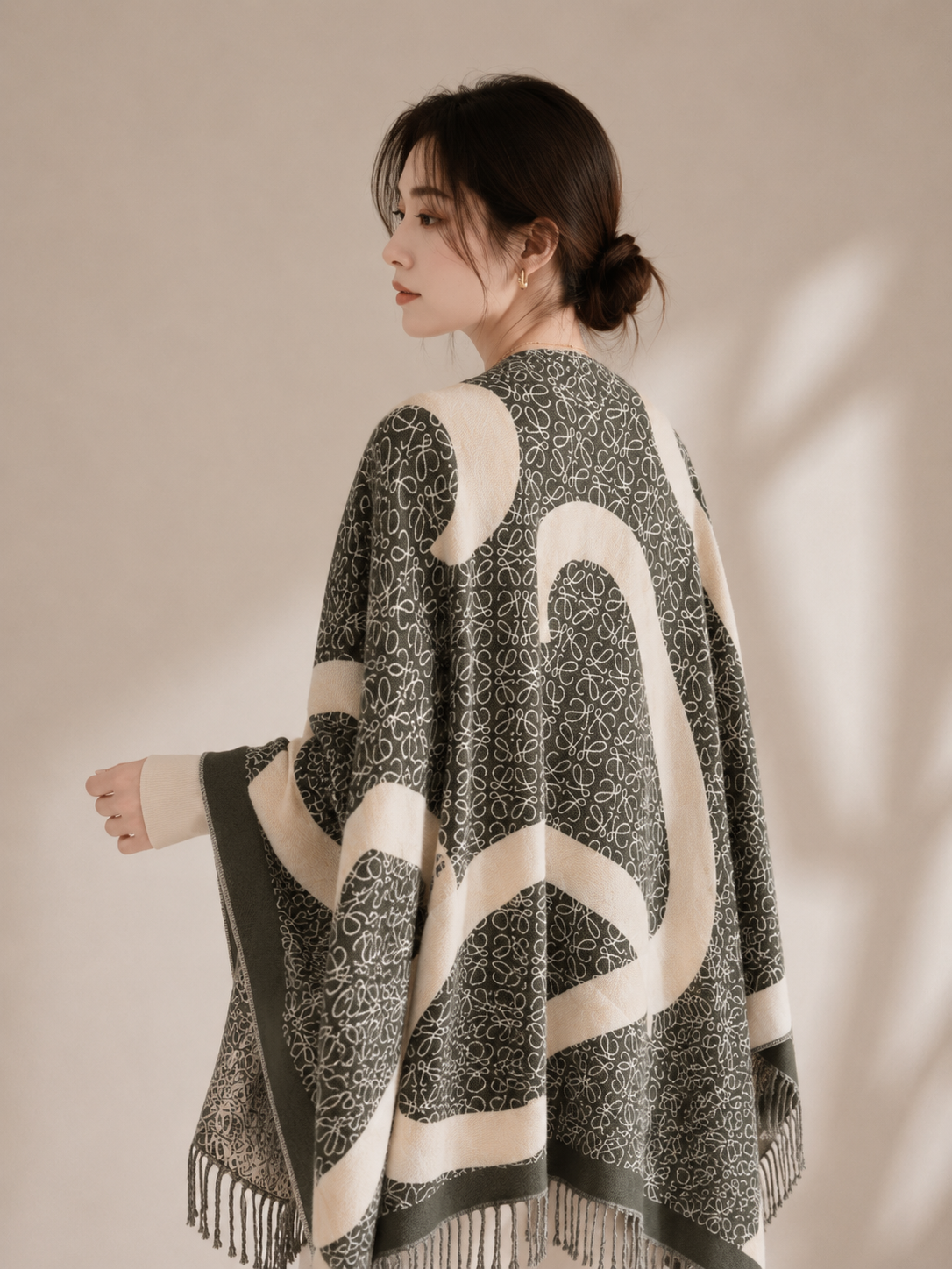 Oversized Double-Sided Cashmere Fringe Wrap