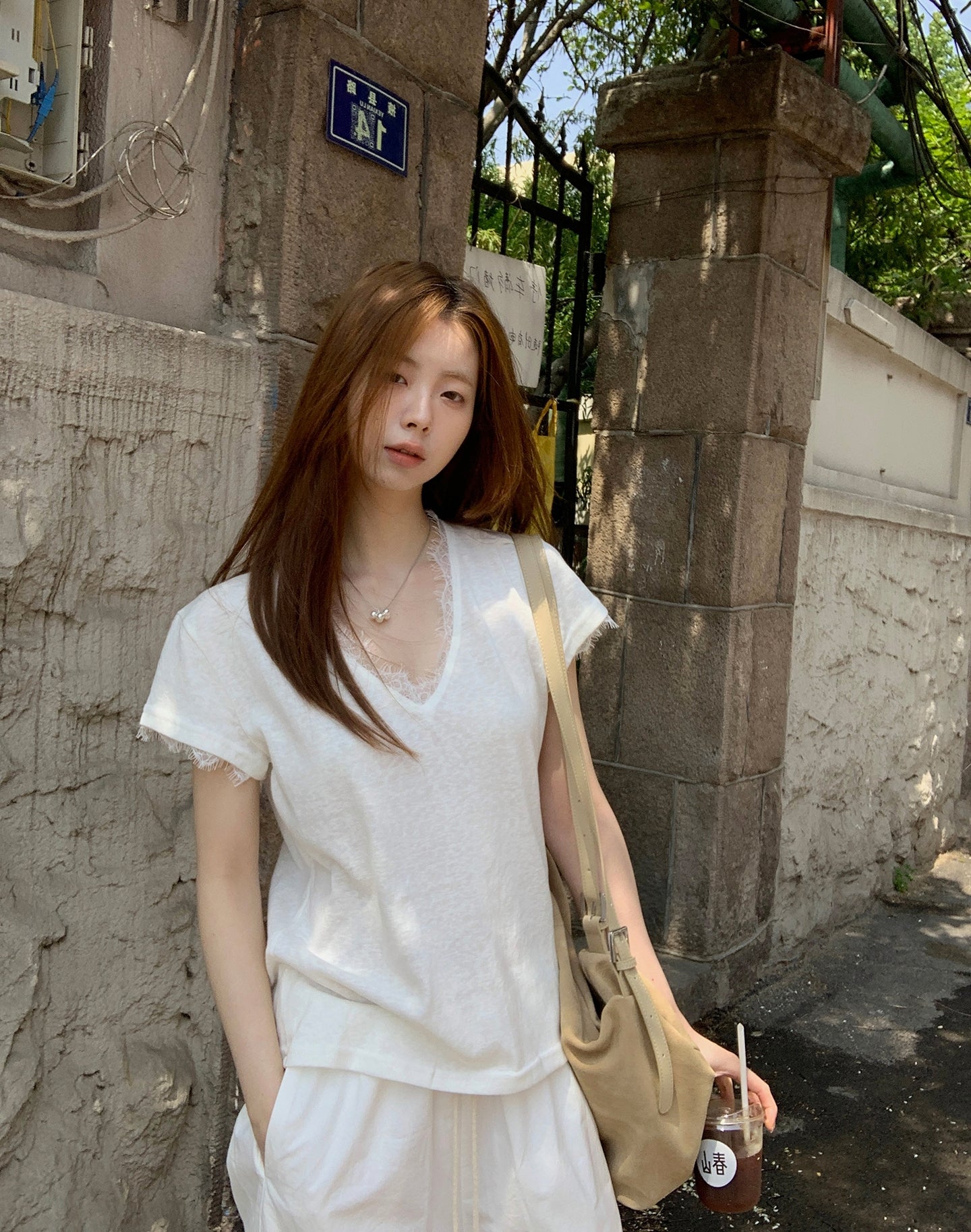 Lace Patchwork V-Neck Short Sleeve Tee