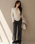 Solid Color Slim Fit V-Neck Knit Top