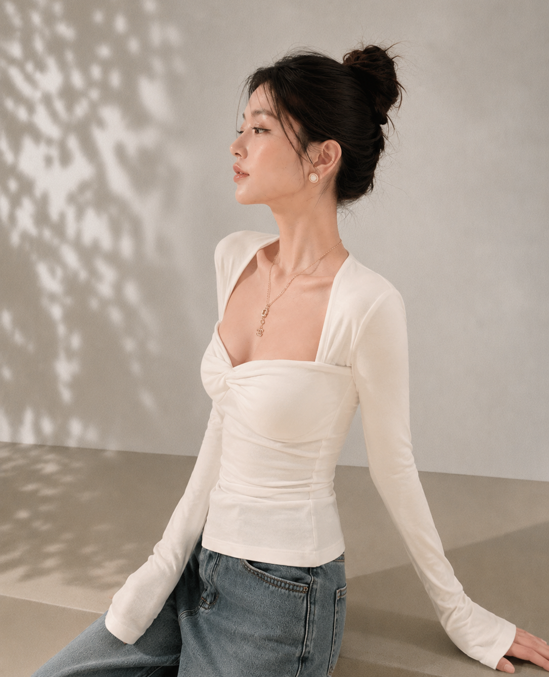 Twist Front Stretch Top