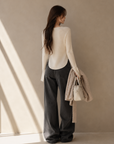 Solid Color Slim Fit V-Neck Knit Top