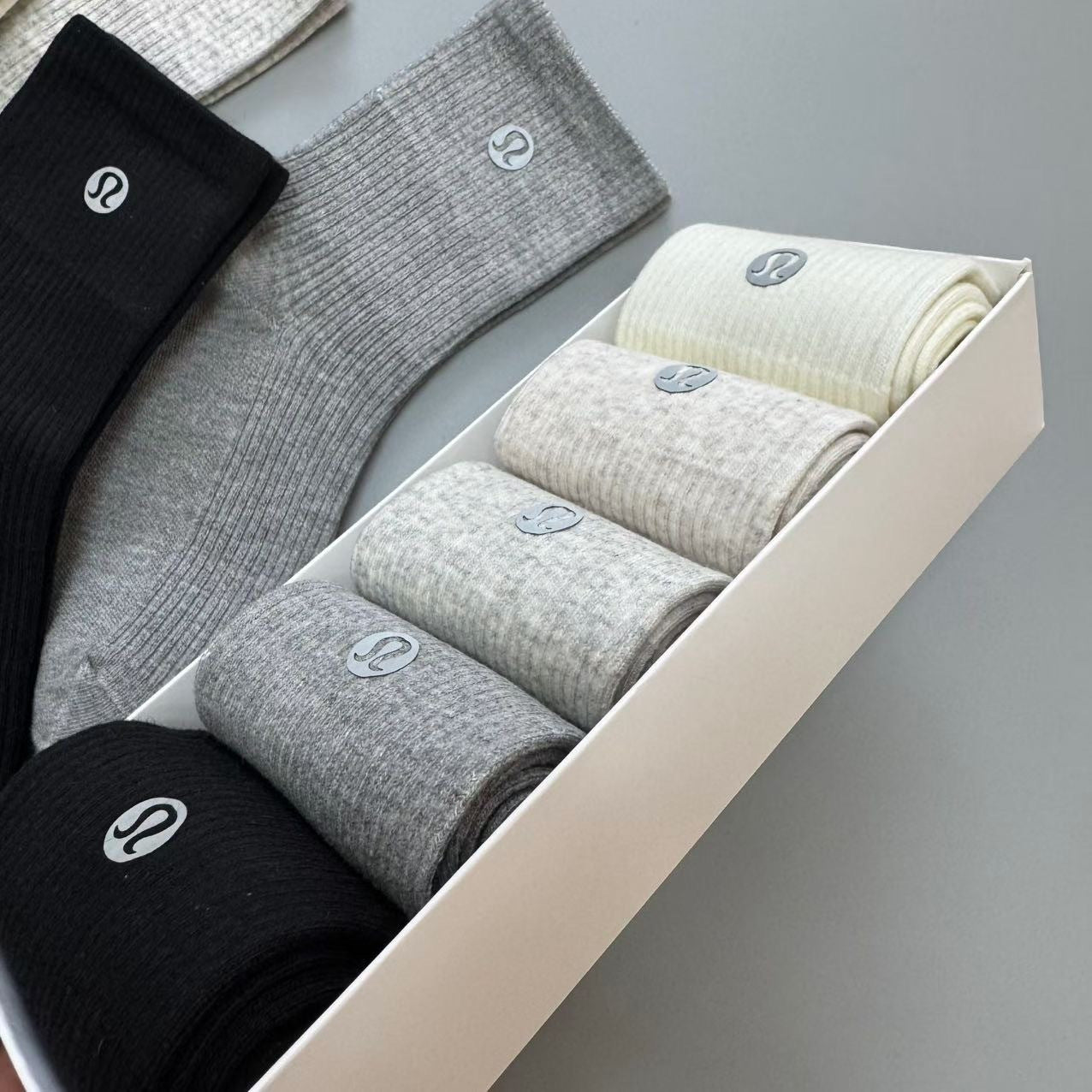 LULU reflective logo cotton socks (5 pairs)