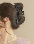 Elegant Matte Hepburn-Style Bow Shark Clip