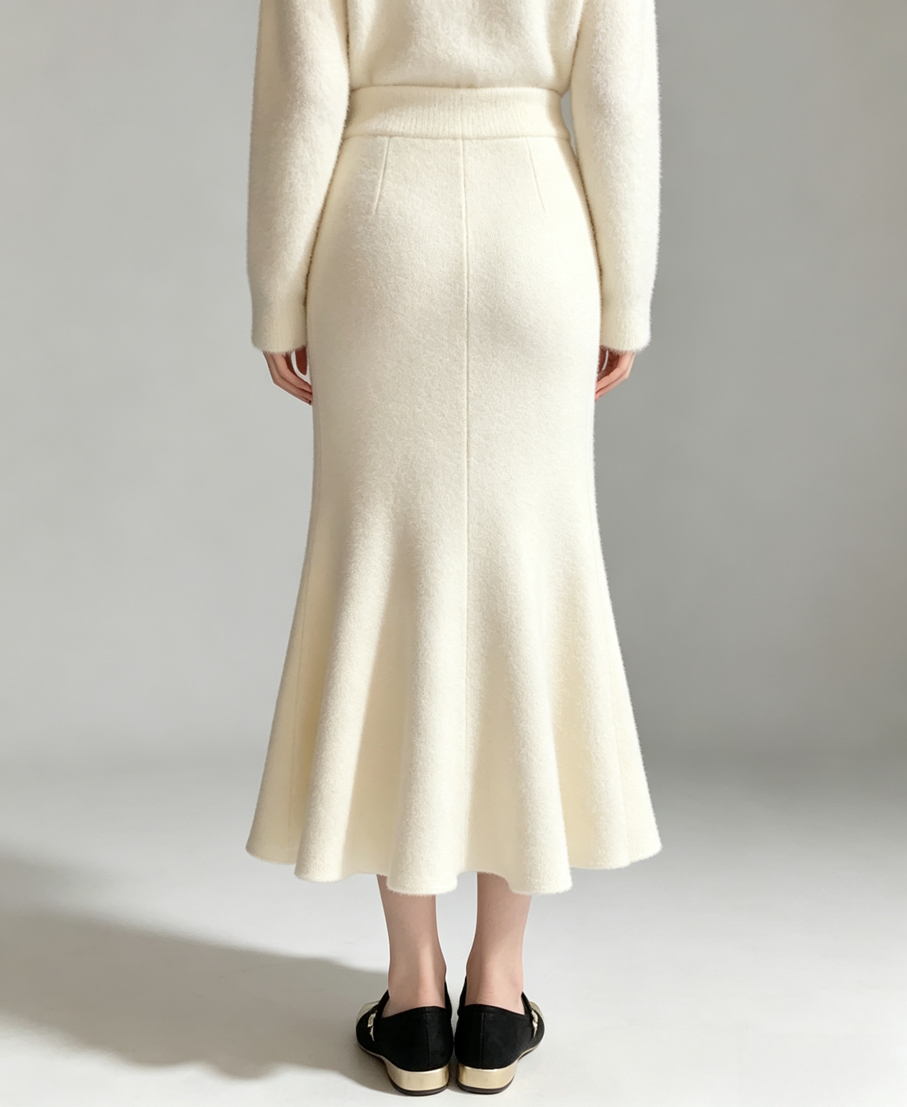 Thick Knit High-Waisted Fishtail Skirt