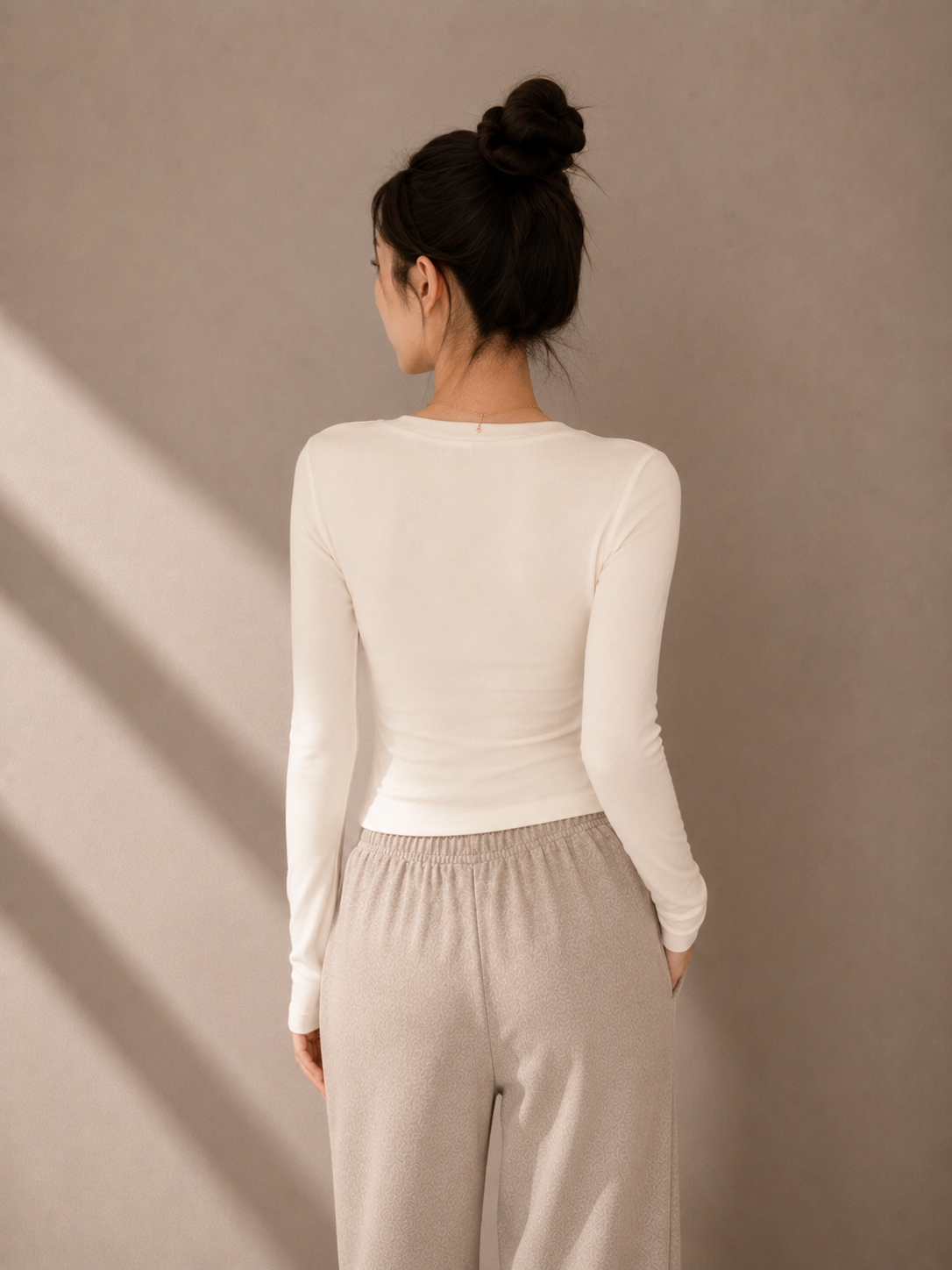 Korean AMTN Upgraded V-Neck Fleece-Lined Base Layer